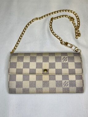 Authentic Louis Vuitton Félicie Pochette in Damier Azur